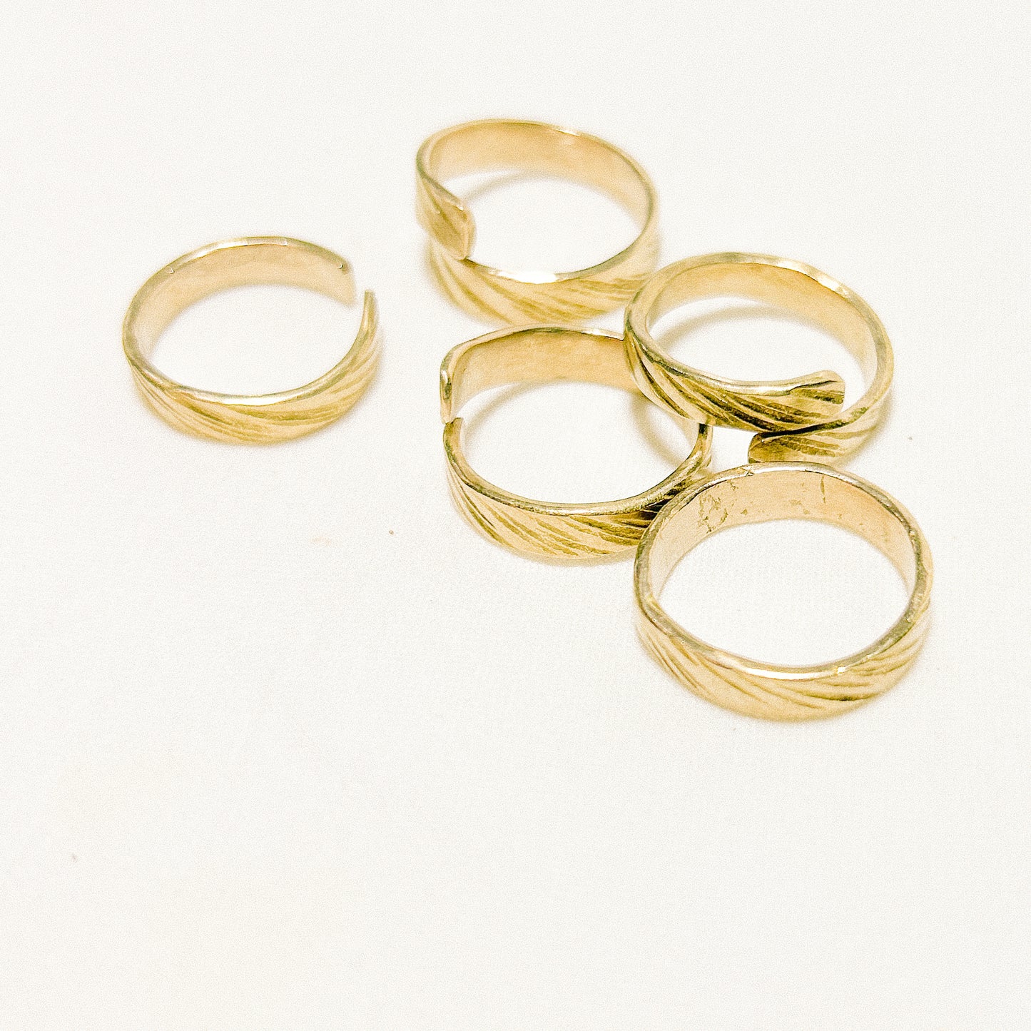 Binhi I Rings
