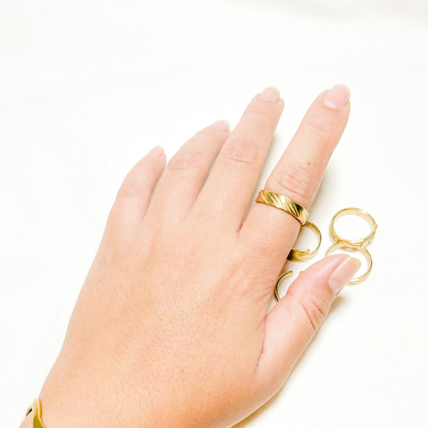 Binhi I Rings