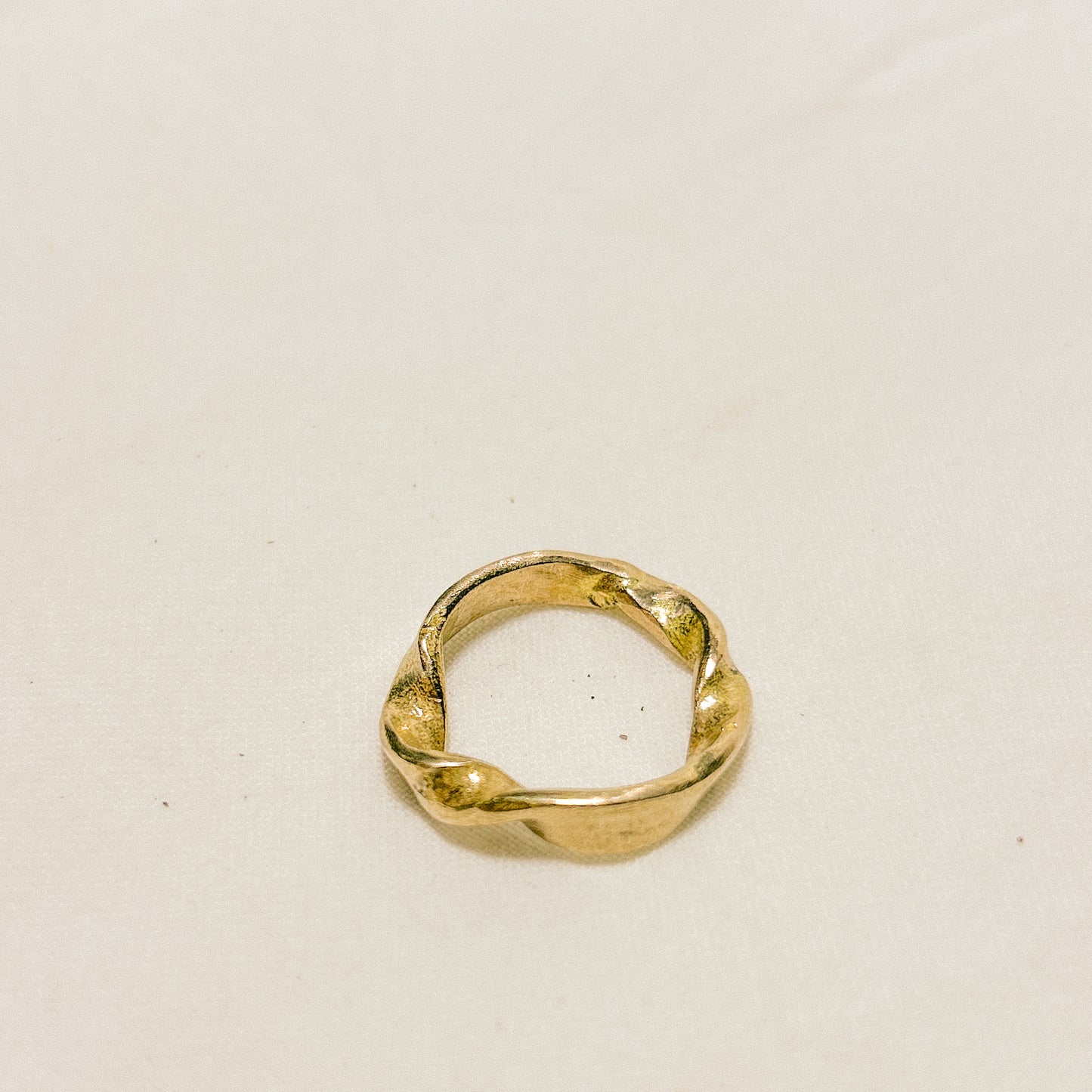 Marahuyo Ring