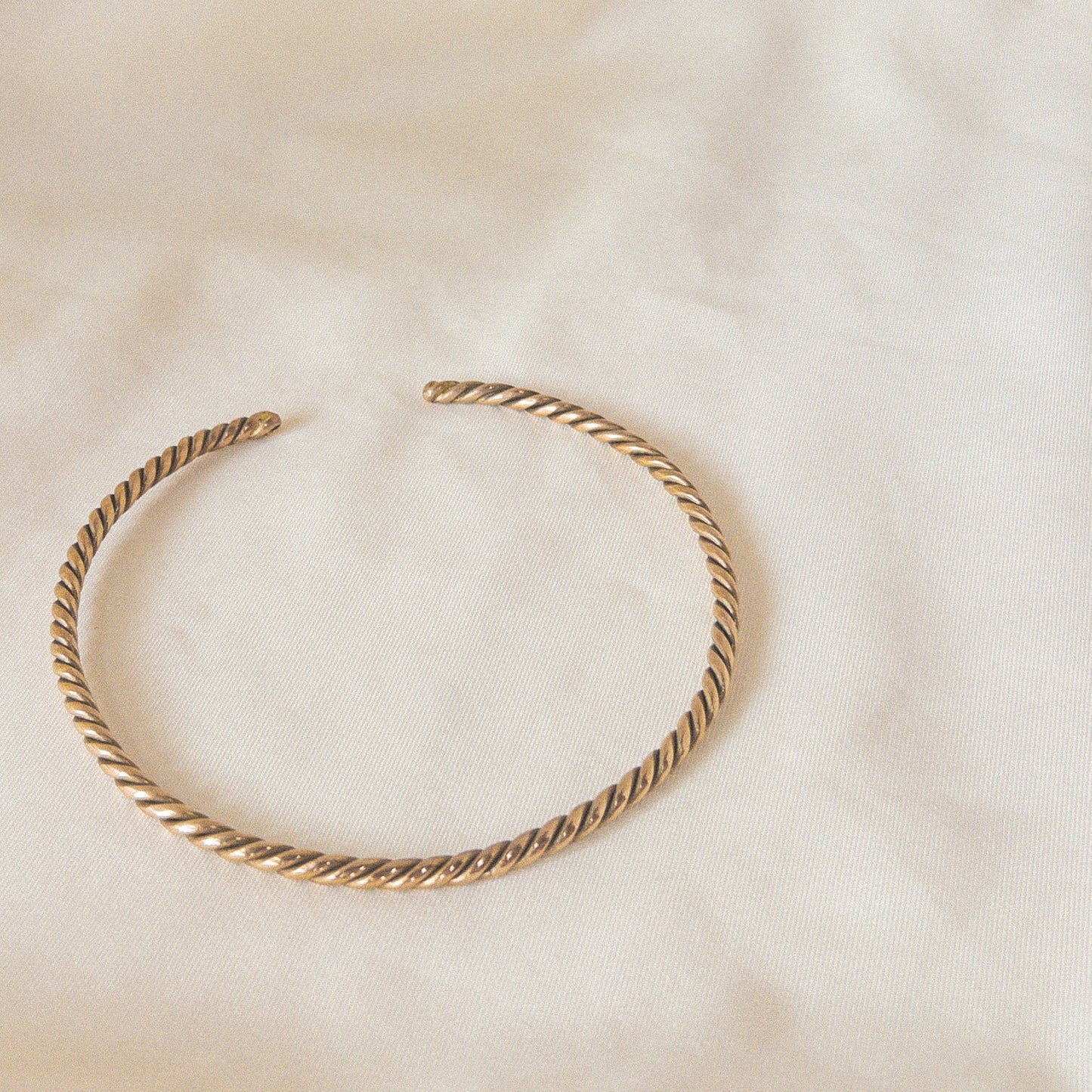 Lubid Statement Choker